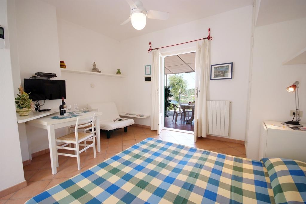 Apartament Casa Vacanze Dino Capoliveri  Zewnętrze zdjęcie